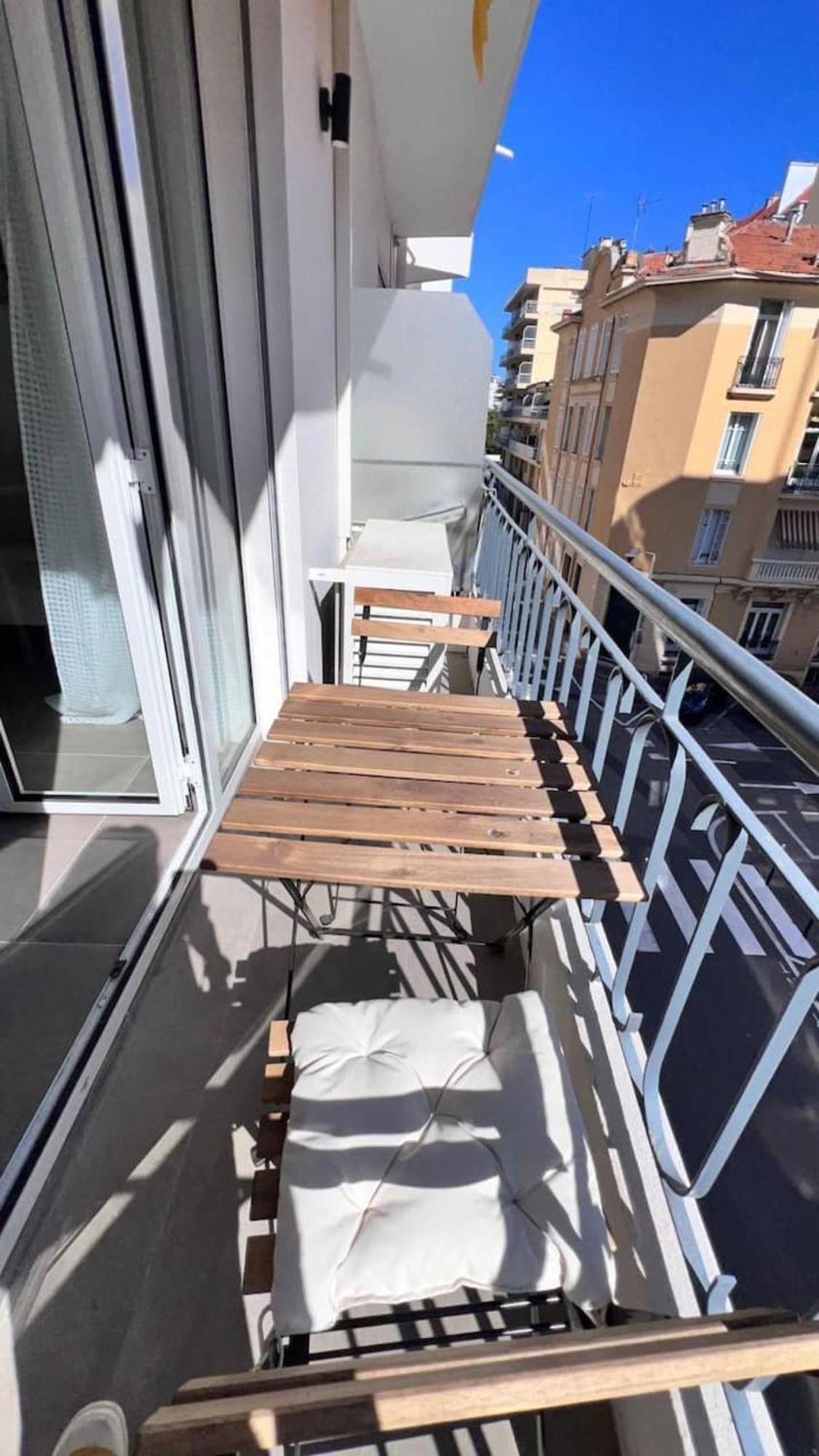 Le Versailles Coeur De Cannes Apartment Exterior photo